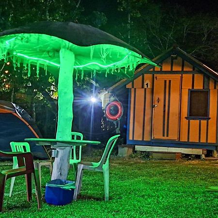 Pousada E Camping Do Clodo Іля-ду-Мел Екстер'єр фото